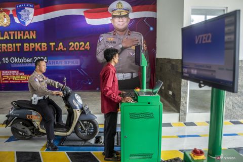 Cek fisik kendaraan secara digital di Cimahi akan jadi percontohan di Indonesia