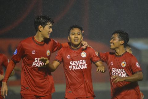 Semen Padang bermain imbang 2-2 lawan Polis Diraja Malaysia FC