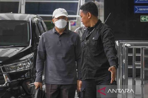 KPK periksa Gubernur Bengkulu Rohidin Mersyah terkait OTT tujuh pejabat