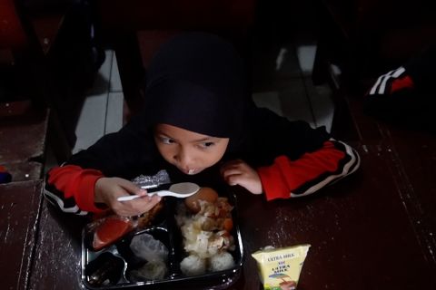 Libatkan UMKM, Pemkot Pangkalpinang uji coba makan bergizi gratis