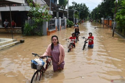 Tujuh wilayah kecamatan Ponorogo terendam banjir akibat luapan sungai