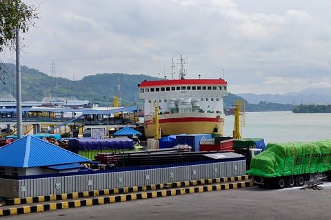 ASDP Merak kebut perbaikan fender Dermaga 5 yang rusak