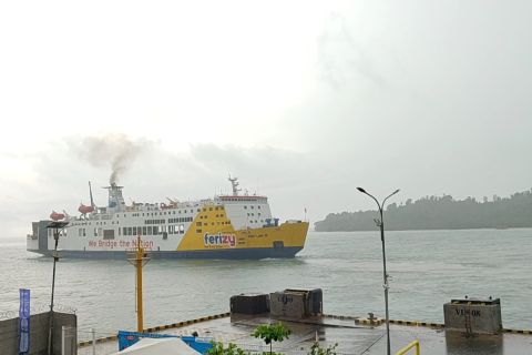 Tinggi gelombang di Perairan Merak aman untuk penyeberangan