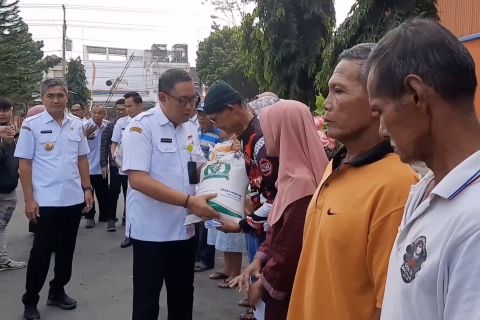 Bulog salurkan bantuan pangan tahap III ke wilayah Solo dan sekitarnya
