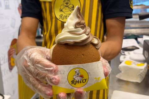 Paduan es krim dan roti gurih sampai pastry buah, suguhan baru Roti'O