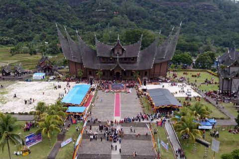 Pesona Minangkabau jadi momentum kebangkitan pariwisata pasca bencana