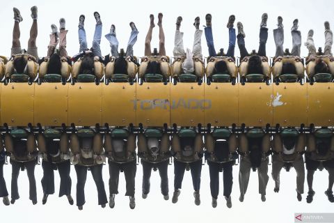 Liburan tahun baru di Dunia Fantasi