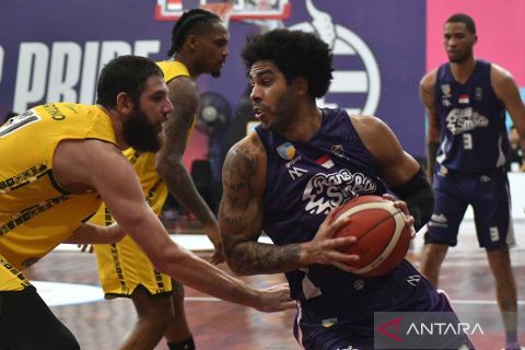 IBL 2025 : Kesatria Bengawan Solo menang atas Rans Simba Bogor