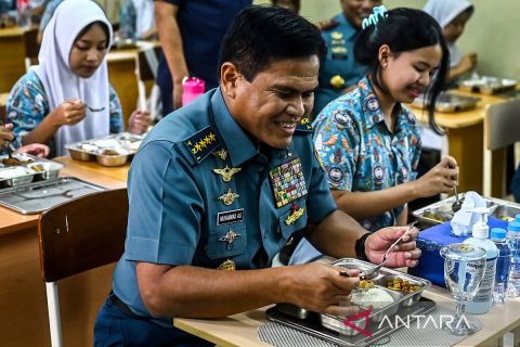TNI AL dukung program MBG untuk wujudkan generasi emas 2045
