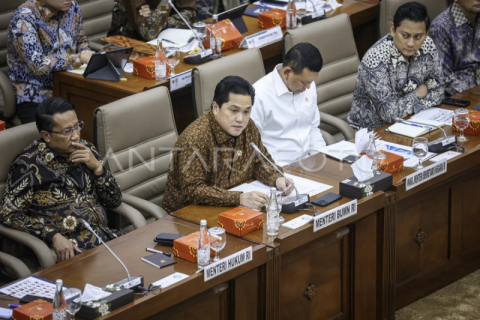 Raker Komisi VI DPR bahas RUU BUMN