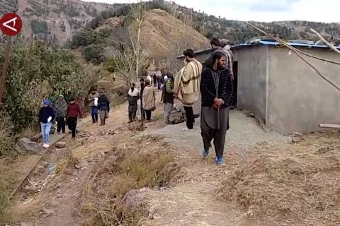 300 warga Kashmir dikarantina akibat wabah misterius tewaskan 17 orang