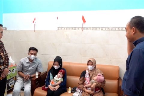 Azizah-Azzahra, bayi kembar siam ke-126 yang dipisahkan di Dr Soetomo