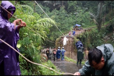 Menteri PUPR prioritaskan perbaikan jembatan putus di Petungkriyono