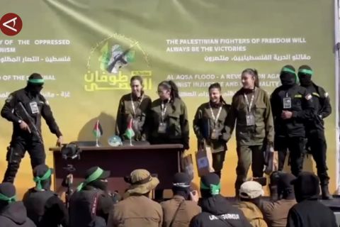 Hamas bebaskan empat tentara Israel dalam pertukaran tahap kedua
