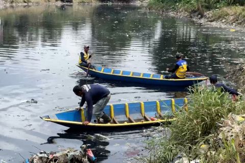Pemprov Jabar dan Grup Pandawara kolaborasi atasi sampah Oxbow Citarum