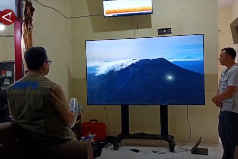 Tim BNPB tinjau lokasi pengungsian warga terdampak erupsi Gunung Ibu