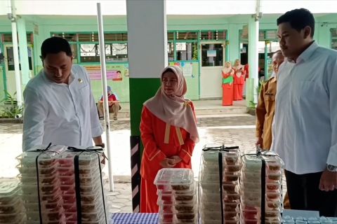 Wali Kota Surabaya tekankan porsi MBG sesuai tingkatan kelas