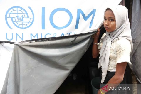 Sebanyak 273 imigran etnik Rohingya melarikan diri dari tempat pengungsian sementara di Aceh Timur