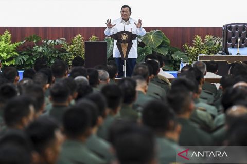 Presiden Prabowo Subianto sampaikan arahan ke seluruh Komandan Satuan TNI