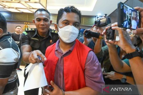 Buronan kasus penggelapan uang calon PMI akhirnya ditangkap di Batam