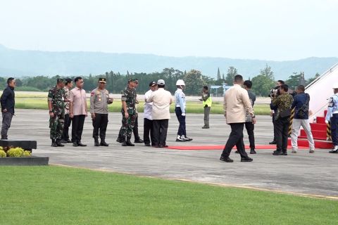 Presiden bertolak dari Lanud Adisutjipto usai hadiri retret di Akmil