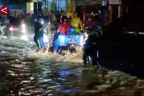 BBMKG Jayapura imbau warga waspada bencana akibat cuaca ekstrem