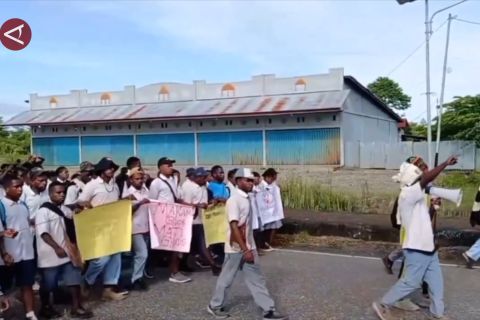 Ini respons Mendikdasmen soal pelajar Papua yang tolak MBG