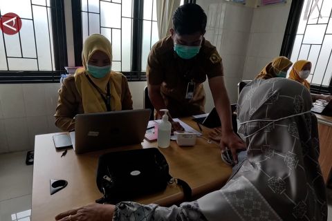 Warga Leuwiliang Bogor antusias sambut program Cek Kesehatan Gratis