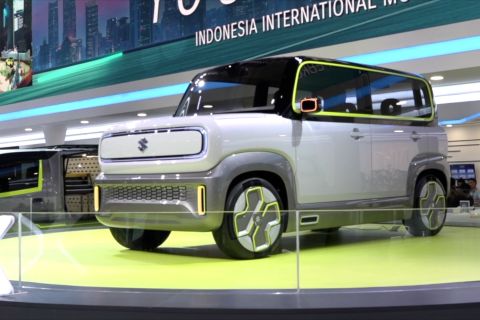 Suzuki eWX debut di IIMS, tawarkan desain futuristik dan minimalis