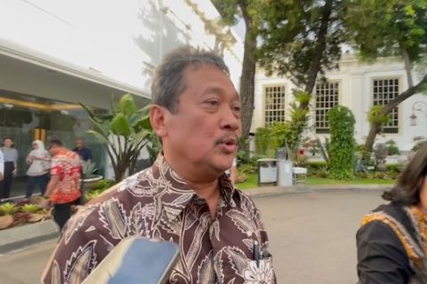 Menteri Trenggono lapor ketersediaan garam jelang Ramadhan ke Prabowo