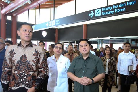 Pemerintah turunkan harga tiket pesawat hingga tarif tol mudik Lebaran