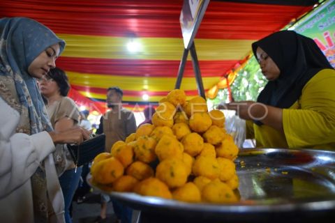 Pasar Pabukoan di Padang