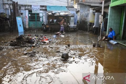 Banjir di Kebon Pala Jakarta mulai surut