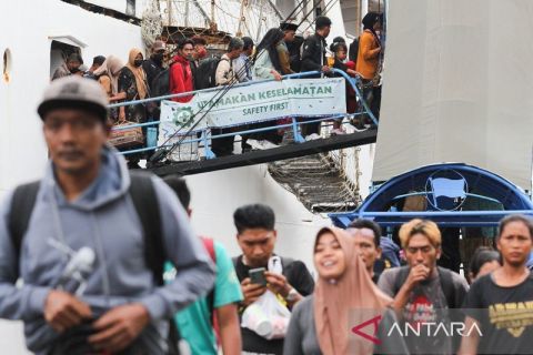 Hindari kepadatan dan lonjakan penumpang, warga mudik lebih awal