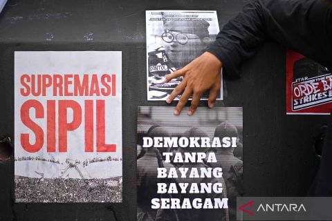 Aksi terkait RUU TNI di Gedung DPR