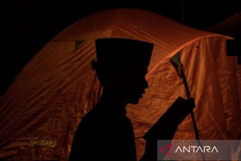 Ribuan umat Islam iktikaf di Masjid Raya Habiburrahman