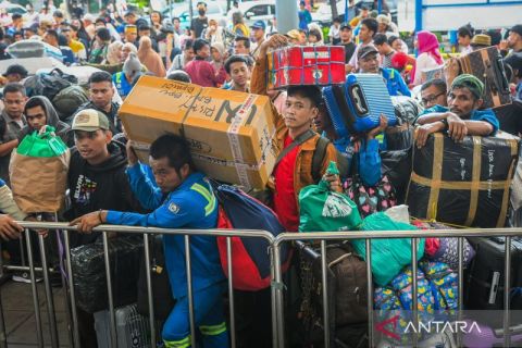 Arus mudik Lebaran di Pelabuhan Tanjung Priok