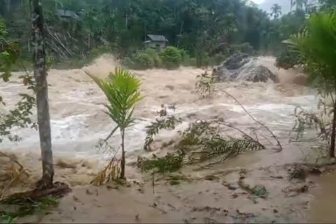 BMKG: Waspadai cuaca ekstrem saat puncak musim hujan di Sumbar