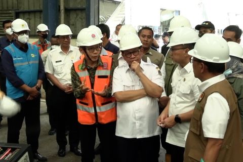 Gubernur Jakarta bahas pengelolaan sampah saat kunjungi TPST Bekasi