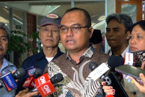 Serikat pekerja Sritex minta perusahaan bayar pesangon dan THR