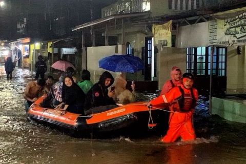 Banjir di Kabupaten Bogor sebabkan 28 desa terendam dan 1 orang hilang