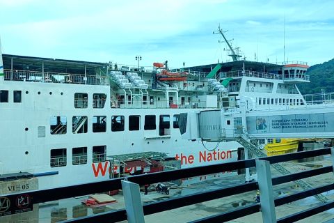 Dermaga Eksekutif Merak kembali operasi layani penyeberangan penumpang