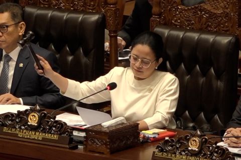 DPR sahkan RUU TNI jadi Undang-undang