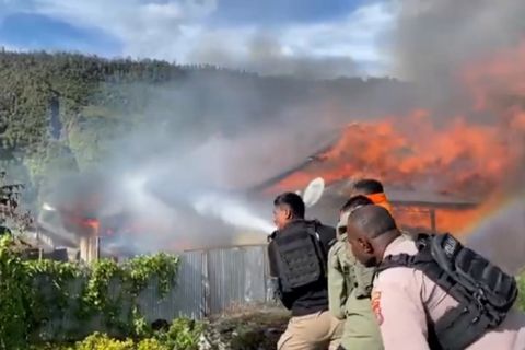 Pasca bentrok pendukung paslon, TNI-Polri siaga di Puncak Jaya