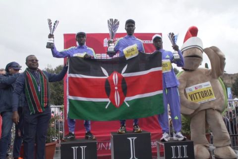 Pelari Kenya dominasi Maraton Roma 2025
