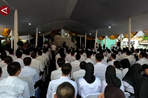 Menteri Ketenagakerjaan lepas 210 peserta magang ke Jepang