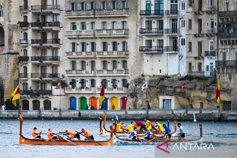 Lomba dayung tradisional peringati kemerdekaan Malta
