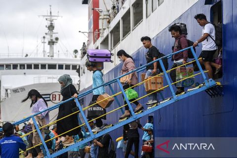 Puncak arus balik Lebaran 2025 diprediksi hingga Senin (7/4)