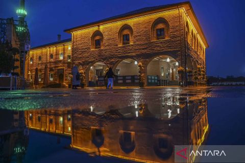 Melihat lebih dekat karakteristik khas arsitektur Masjid Haci Bayram Cami di Turki