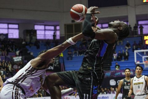 IBL 2025 : Hangtuah Jakarta kalahkan Bima Perkasa Jogja 75-65
